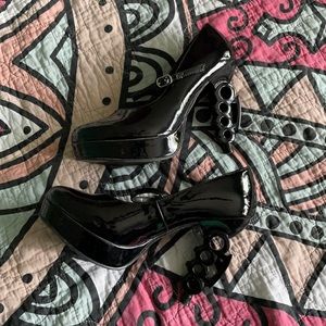 Guc Elle Knuckle Heels Size 8 Vegan - image 1